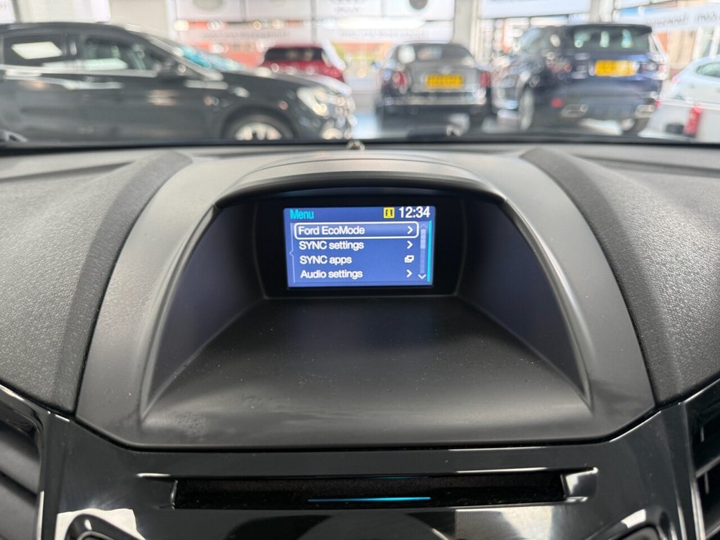 Used Ford Fiesta 2017 for sale - 76776602: Photo 32