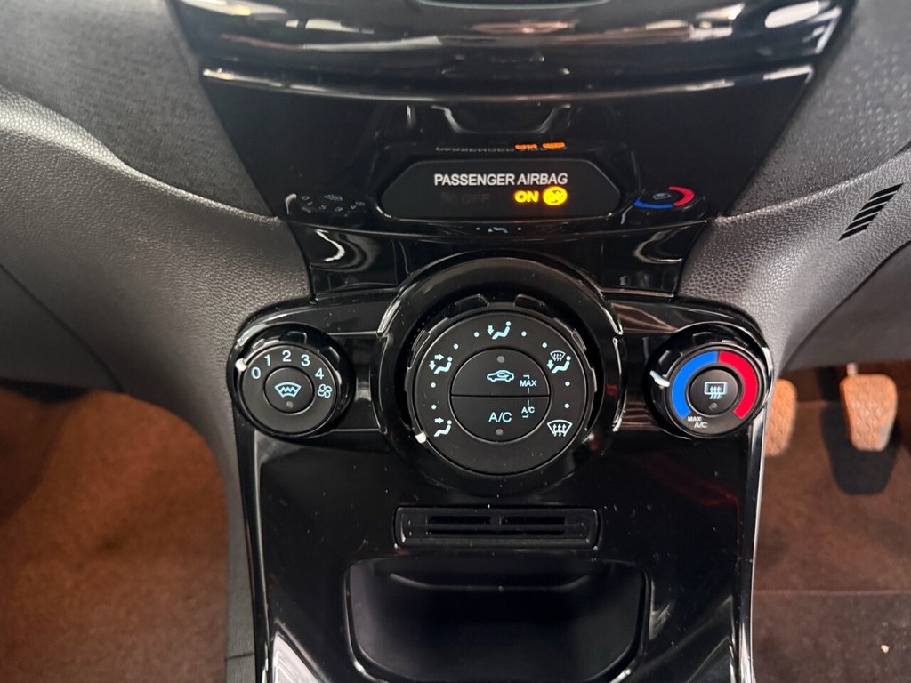 Used Ford Fiesta 2017 for sale - 76776602: Photo 34