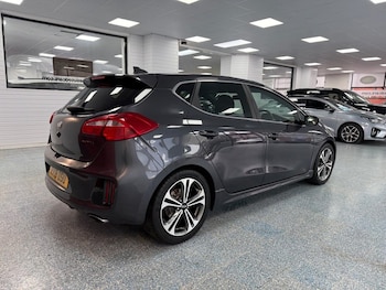 Used Kia Ceed 2018 for sale - 76776546: Photo