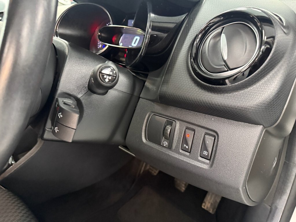 Used Renault Clio 2016 for sale - 77463642: Photo 25