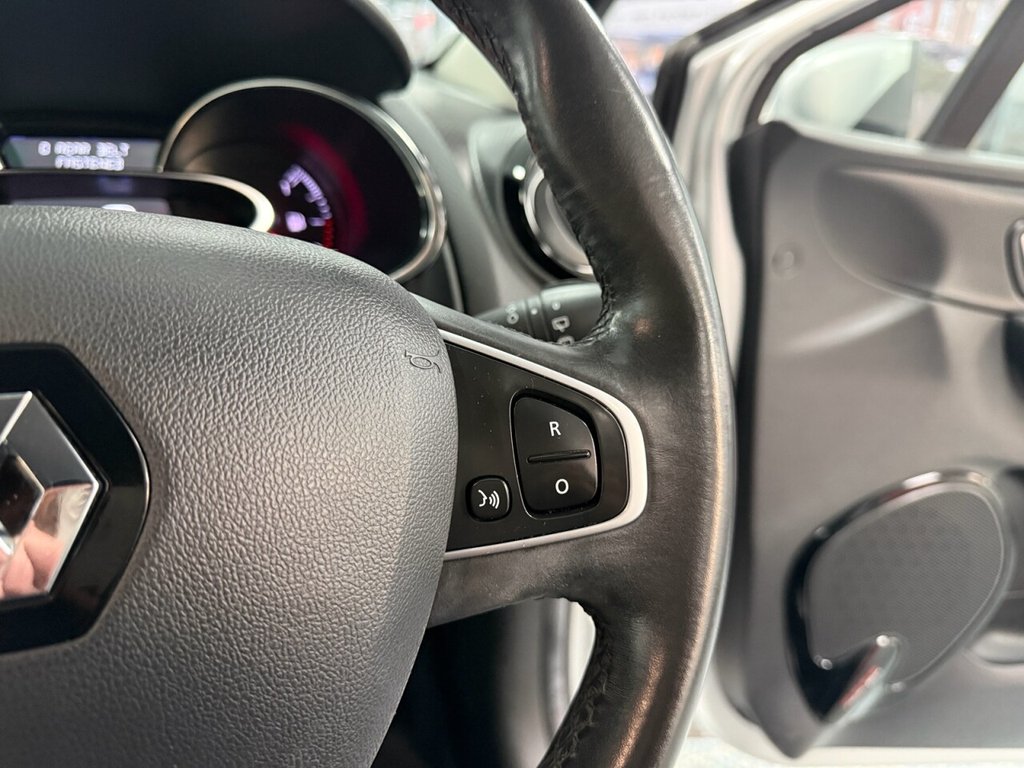 Used Renault Clio 2016 for sale - 77463642: Photo 28