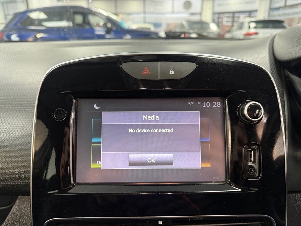 Used Renault Clio 2016 for sale - 77463642: Photo 33