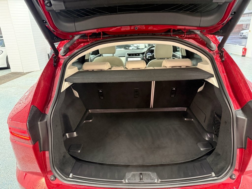 Used Jaguar E-Pace 2020 for sale - 76986146: Photo 12