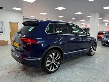 Used Volkswagen Tiguan 2017 for sale - 77734363: Photo