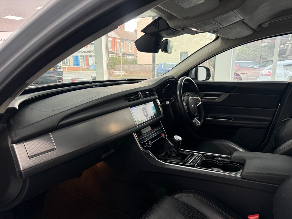 Used Jaguar XF 2019 for sale - 76883067: Photo 10
