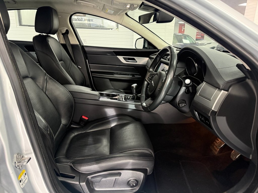Used Jaguar XF 2019 for sale - 76883067: Photo 25