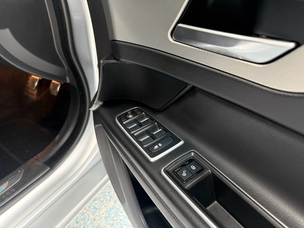 Used Jaguar XF 2019 for sale - 76883067: Photo 26