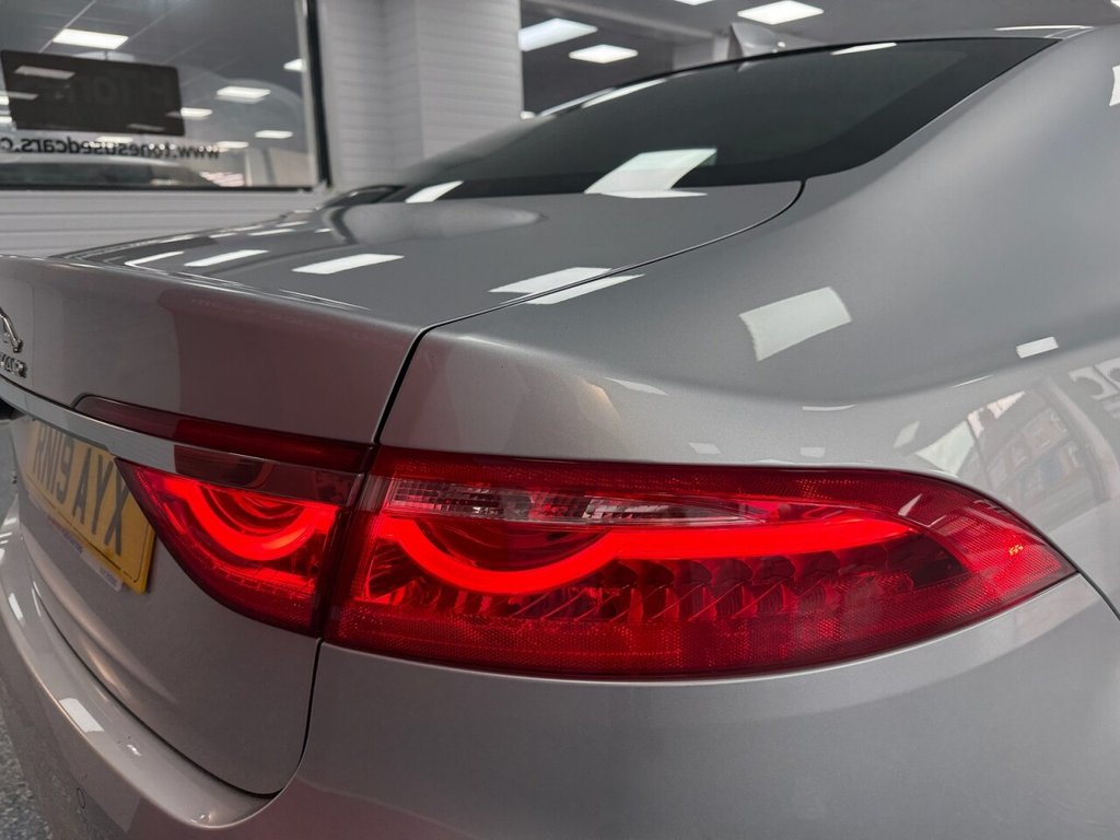 Used Jaguar XF 2019 for sale - 76883067: Photo 6