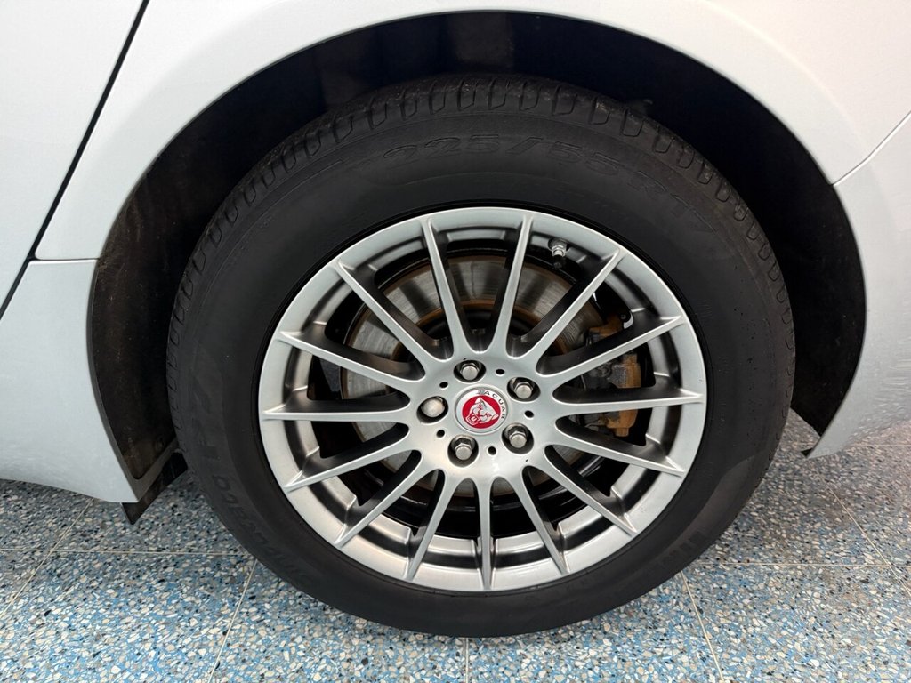 Used Jaguar XF 2019 for sale - 76883067: Photo 9