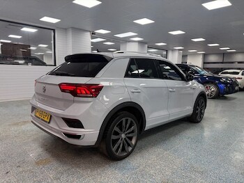 Used Volkswagen T-Roc 2019 for sale - 77356662: Photo