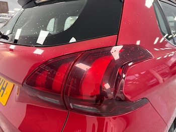 Used Peugeot 2008 2019 for sale - 76783810: Photo