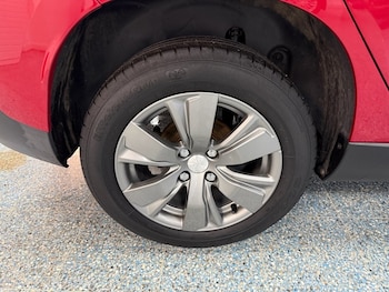 Used Peugeot 2008 2019 for sale - 76783810: Photo