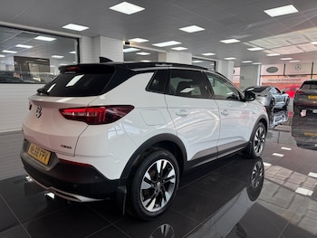 Used Vauxhall Grandland X 2018 for sale - 78082419: Photo
