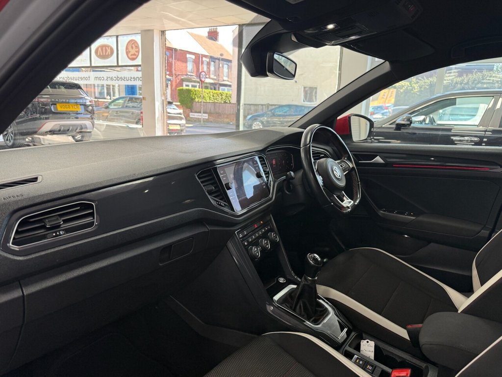 Used Volkswagen T-Roc 2018 for sale - 78181889: Photo 14