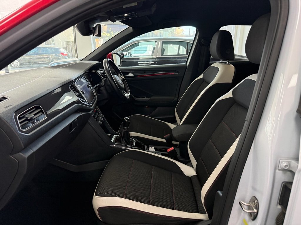 Used Volkswagen T-Roc 2018 for sale - 78181889: Photo 15