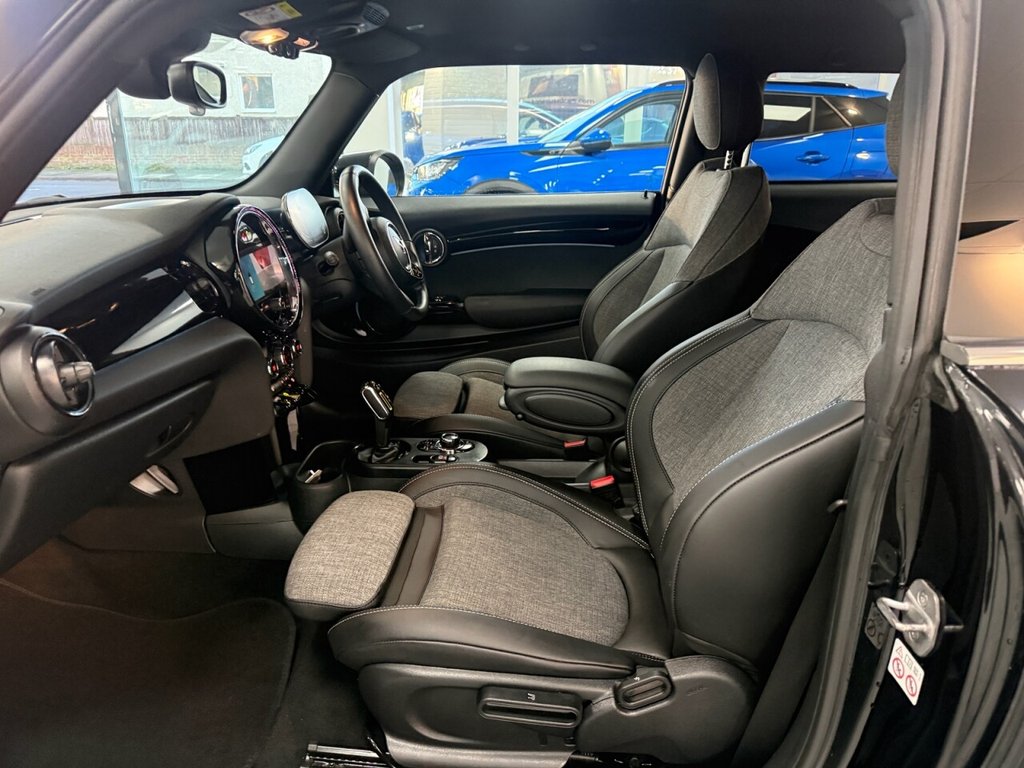 Used MINI Hatch 2022 for sale - 77200551: Photo 13