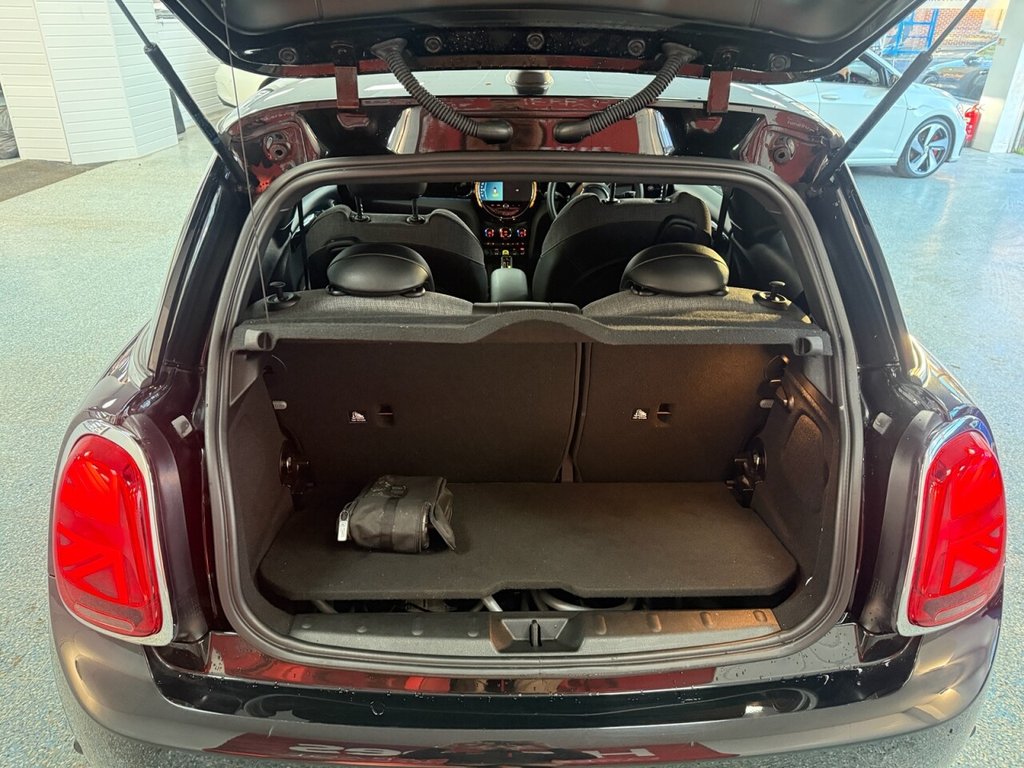 Used MINI Hatch 2022 for sale - 77200551: Photo 8