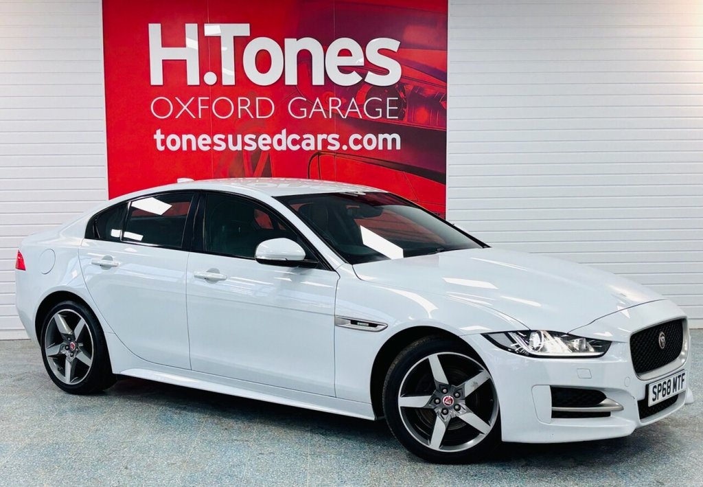 Used Jaguar XE 2018 for sale - 77276425: Photo 1