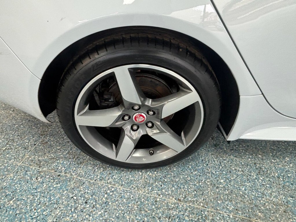 Used Jaguar XE 2018 for sale - 77276425: Photo 15