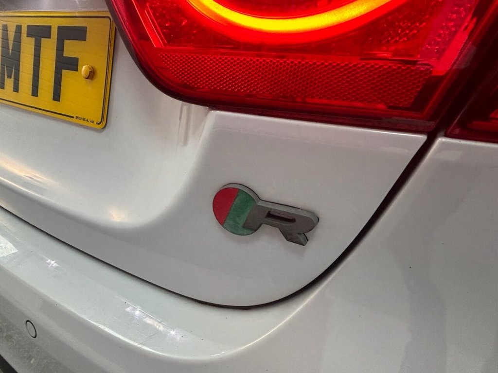 Used Jaguar XE 2018 for sale - 77276425: Photo 16