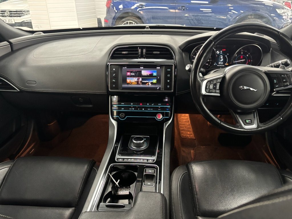 Used Jaguar XE 2018 for sale - 77276425: Photo 29