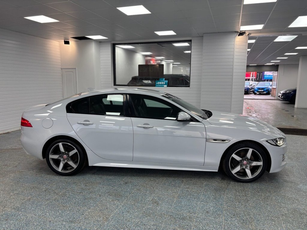 Used Jaguar XE 2018 for sale - 77276425: Photo 3
