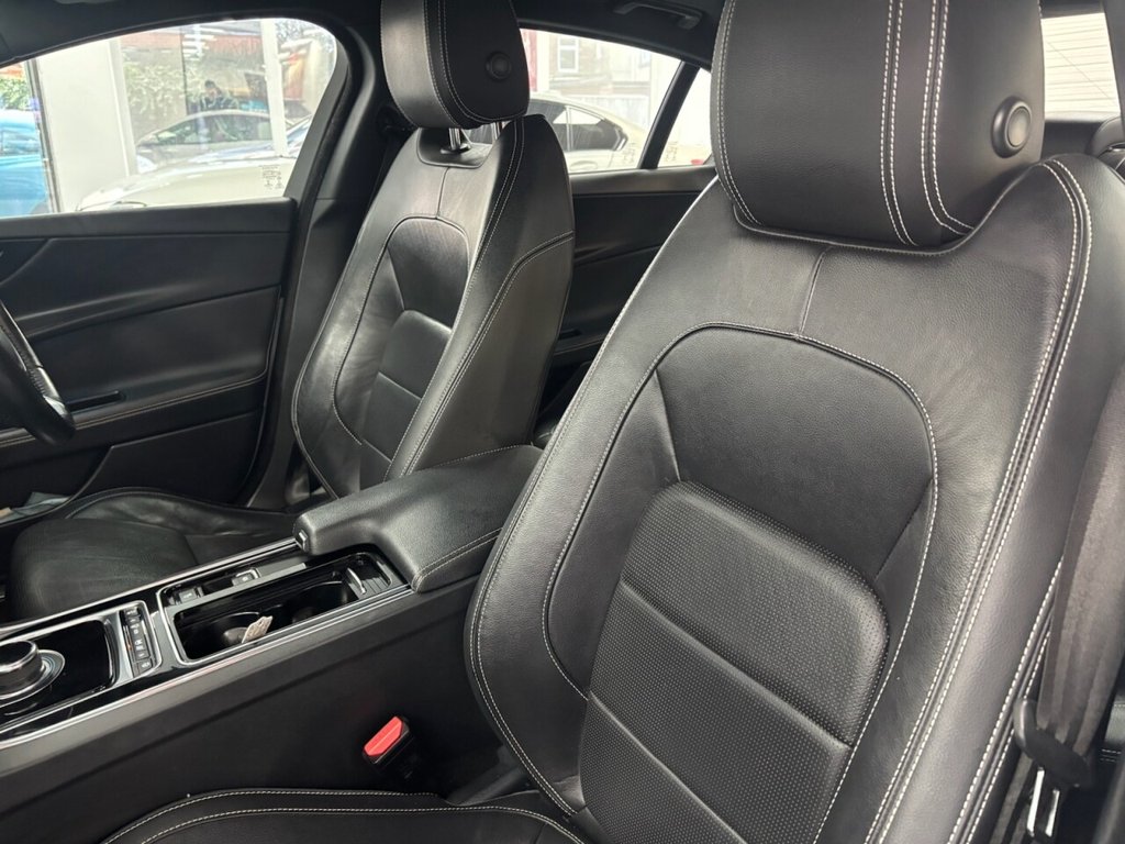 Used Jaguar XE 2018 for sale - 77276425: Photo 32