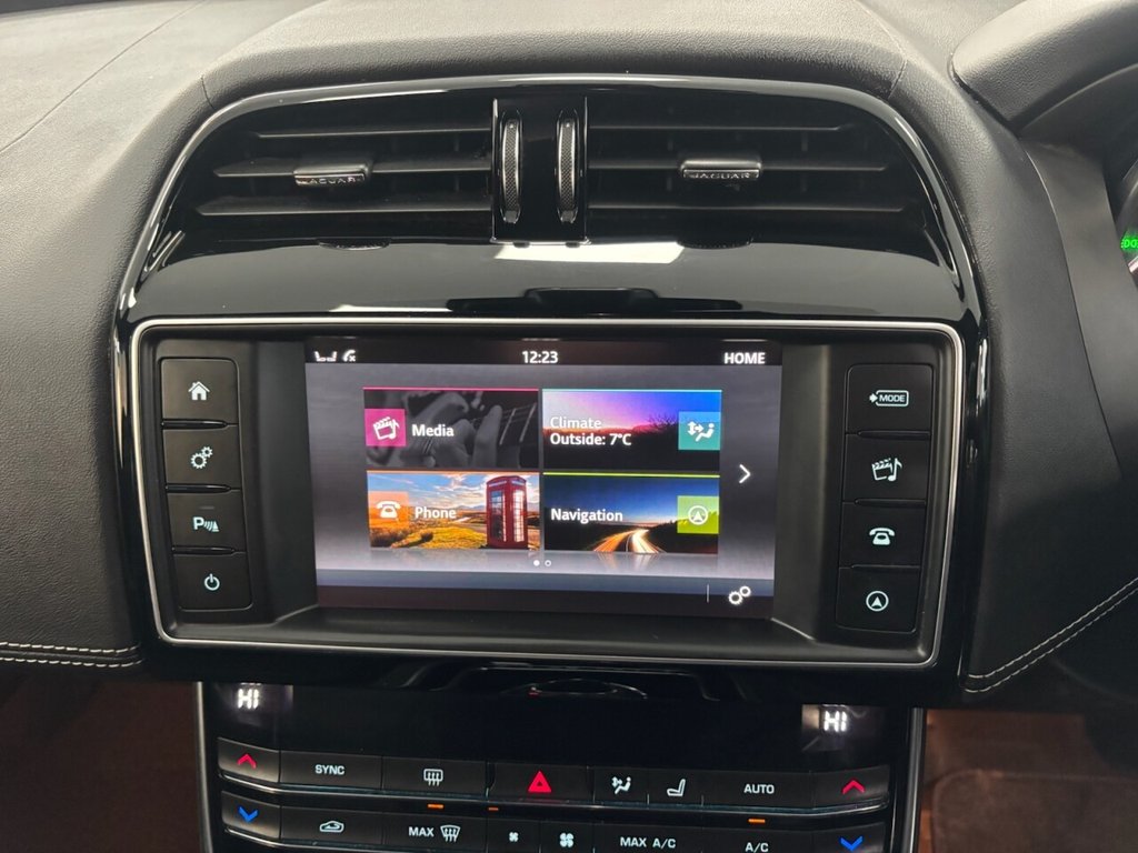 Used Jaguar XE 2018 for sale - 77276425: Photo 36