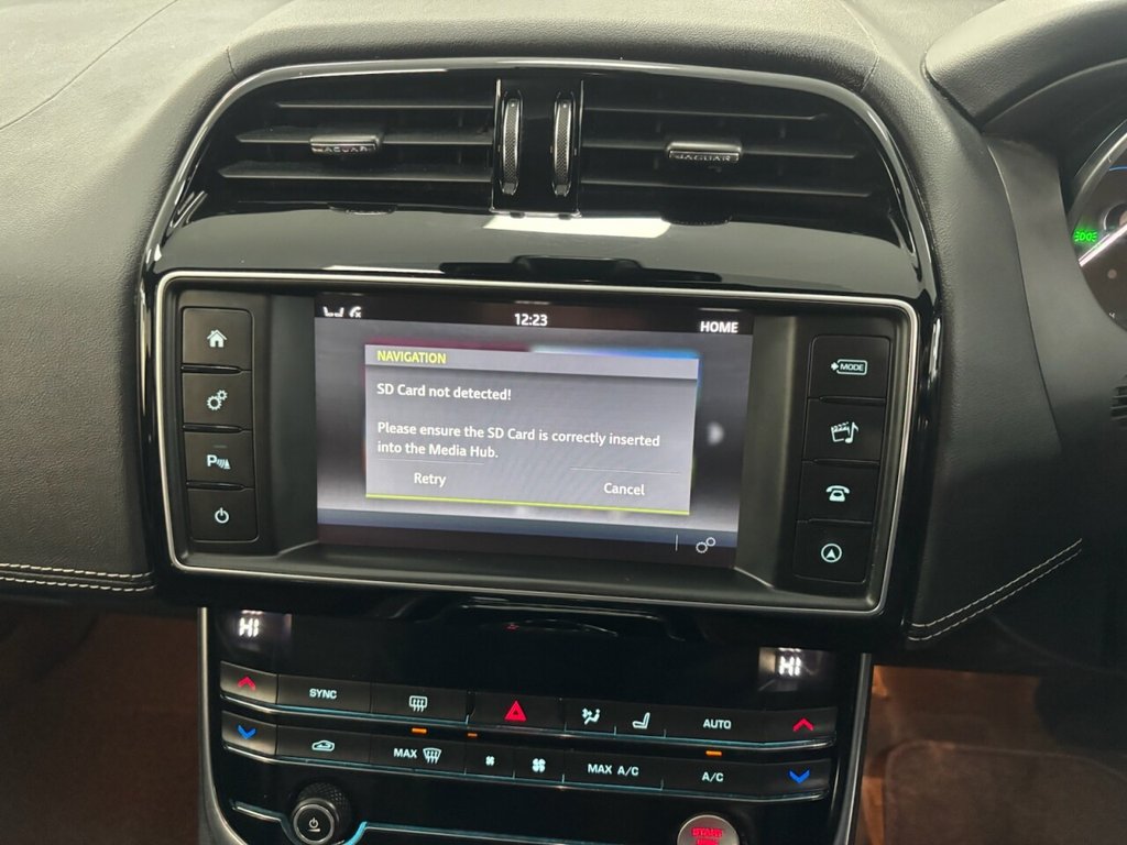 Used Jaguar XE 2018 for sale - 77276425: Photo 38