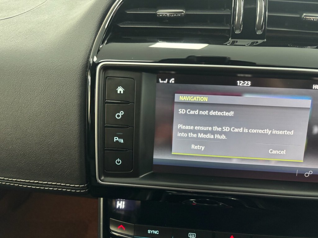 Used Jaguar XE 2018 for sale - 77276425: Photo 39