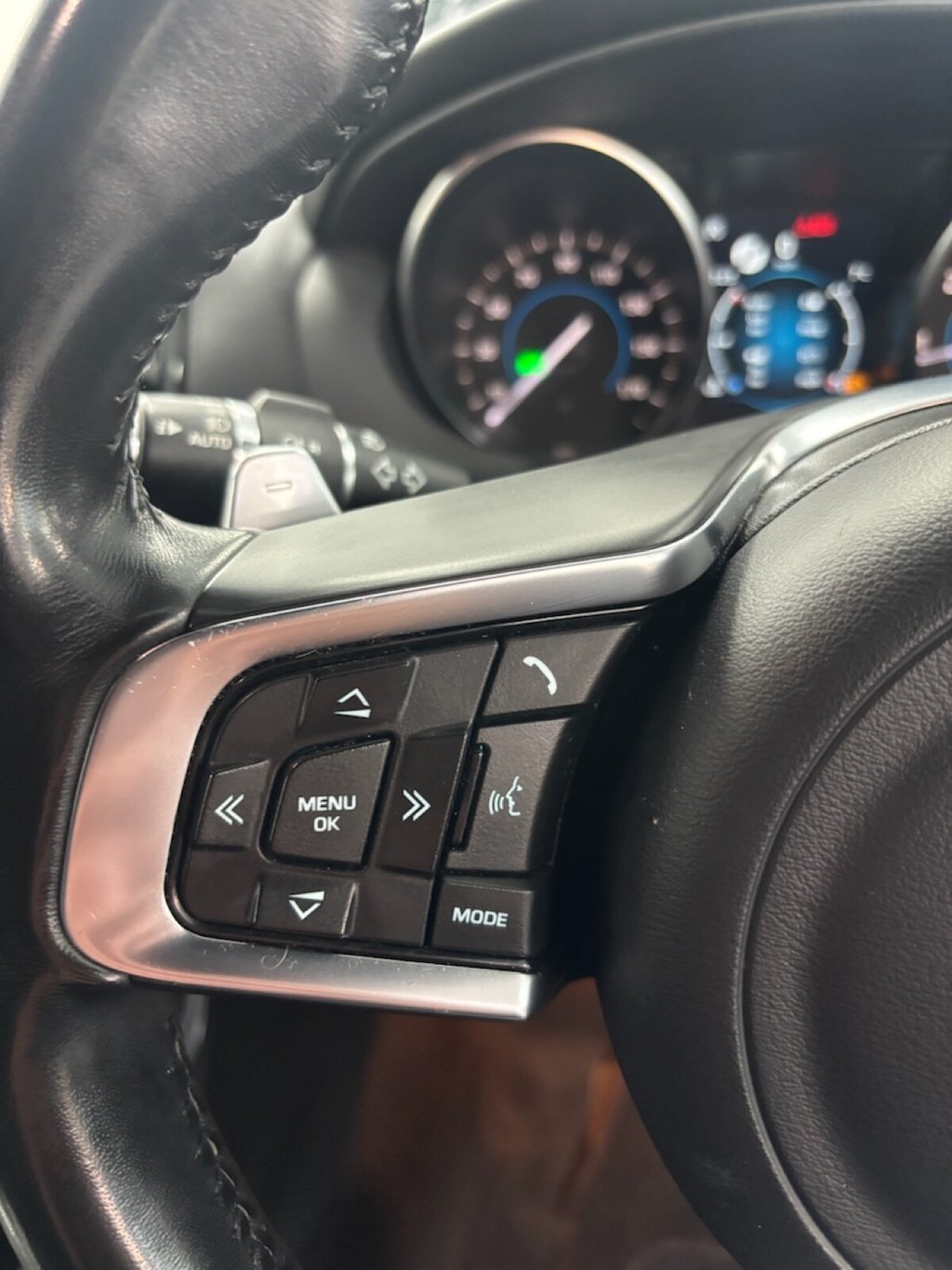 Used Jaguar XE 2018 for sale - 77276425: Photo 45