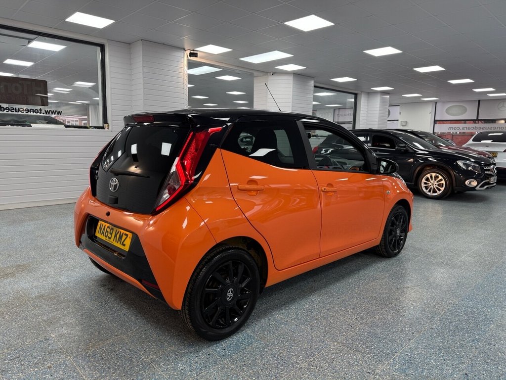 Used Toyota AYGO 2019 for sale - 76973586: Photo 2