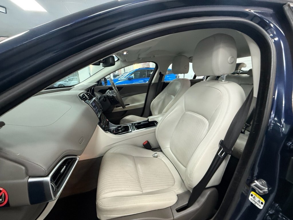 Used Jaguar XE 2018 for sale - 77153514: Photo 17