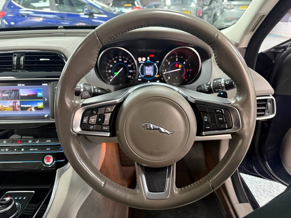 Used Jaguar XE 2018 for sale - 77153514: Photo 32