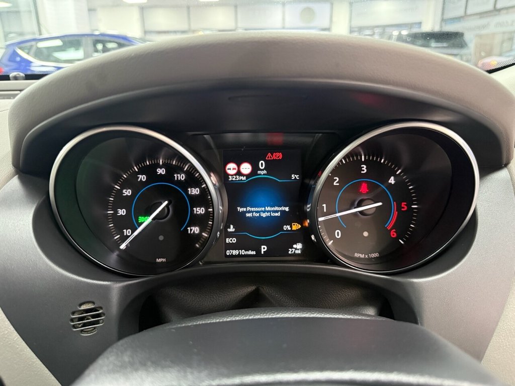 Used Jaguar XE 2018 for sale - 77153514: Photo 35