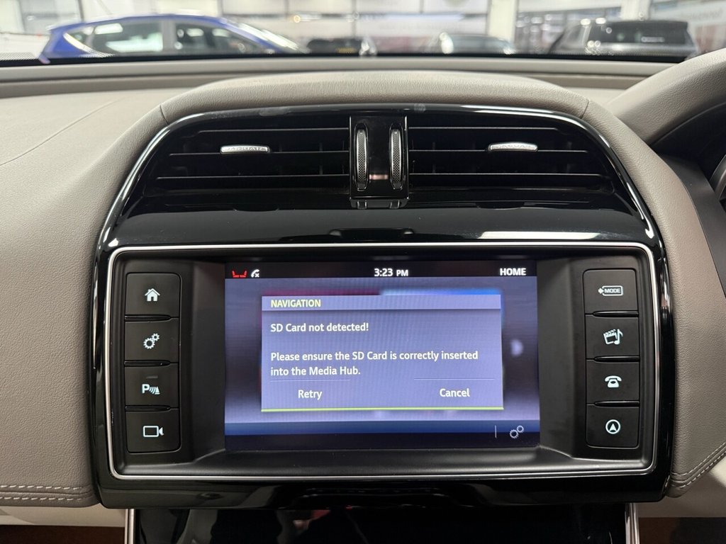 Used Jaguar XE 2018 for sale - 77153514: Photo 41