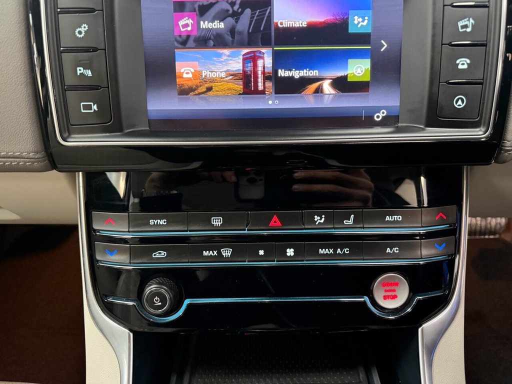 Used Jaguar XE 2018 for sale - 77153514: Photo 44