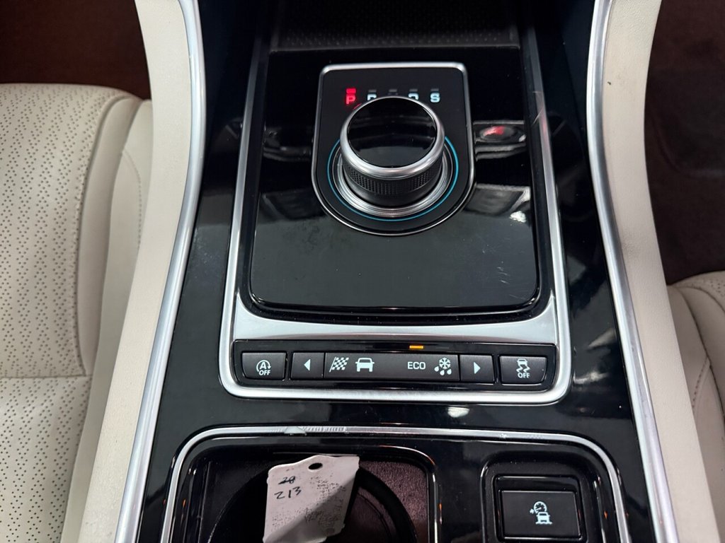 Used Jaguar XE 2018 for sale - 77153514: Photo 46