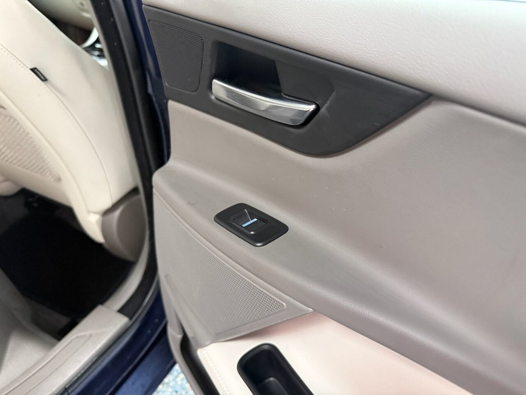 Used Jaguar XE 2018 for sale - 77153514: Photo 6