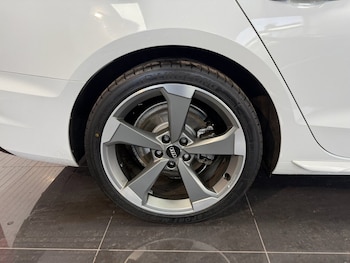 Used Audi A4 2020 for sale - 77890964: Photo