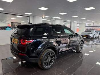Used Land Rover Discovery Sport 2019 for sale - 77890998: Photo