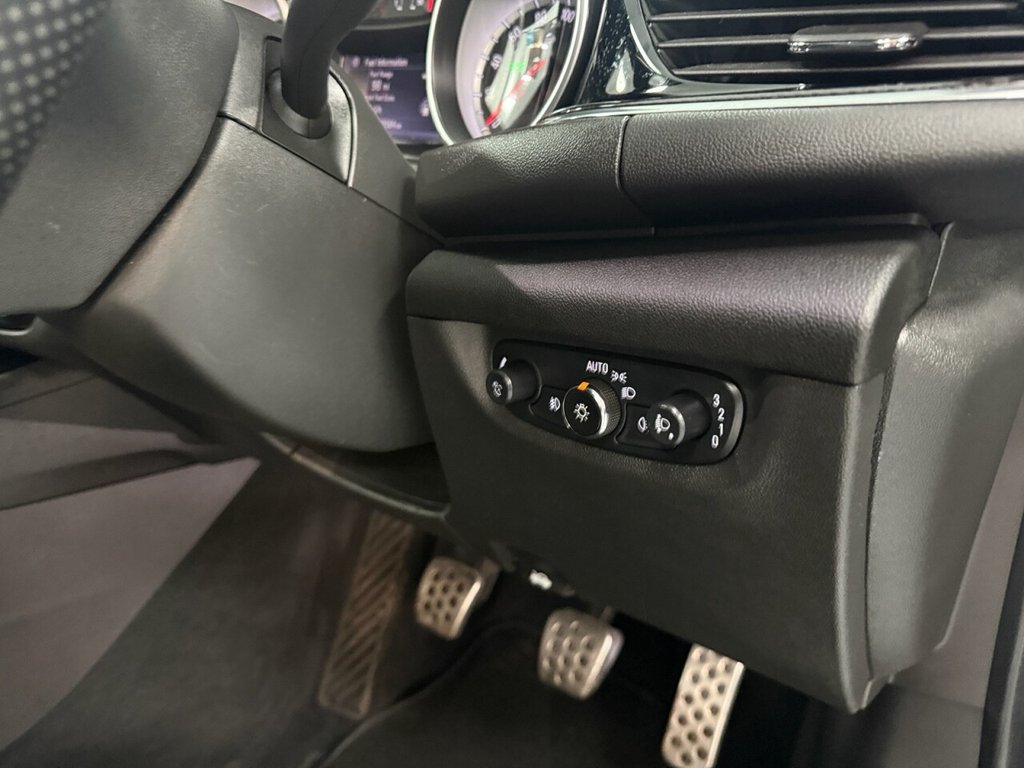 Used Vauxhall Insignia 2017 for sale - 77463940: Photo 28