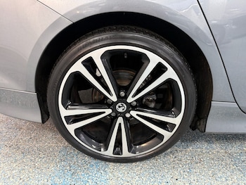 Used Vauxhall Insignia 2017 for sale - 77463940: Photo