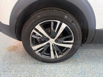 Used Peugeot 3008 2018 for sale - 76776658: Photo