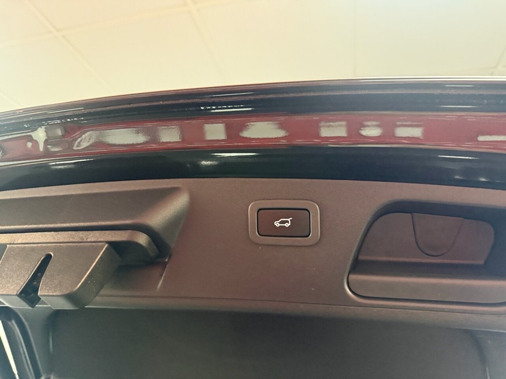 Used Jaguar E-Pace 2018 for sale - 77953158: Photo 12