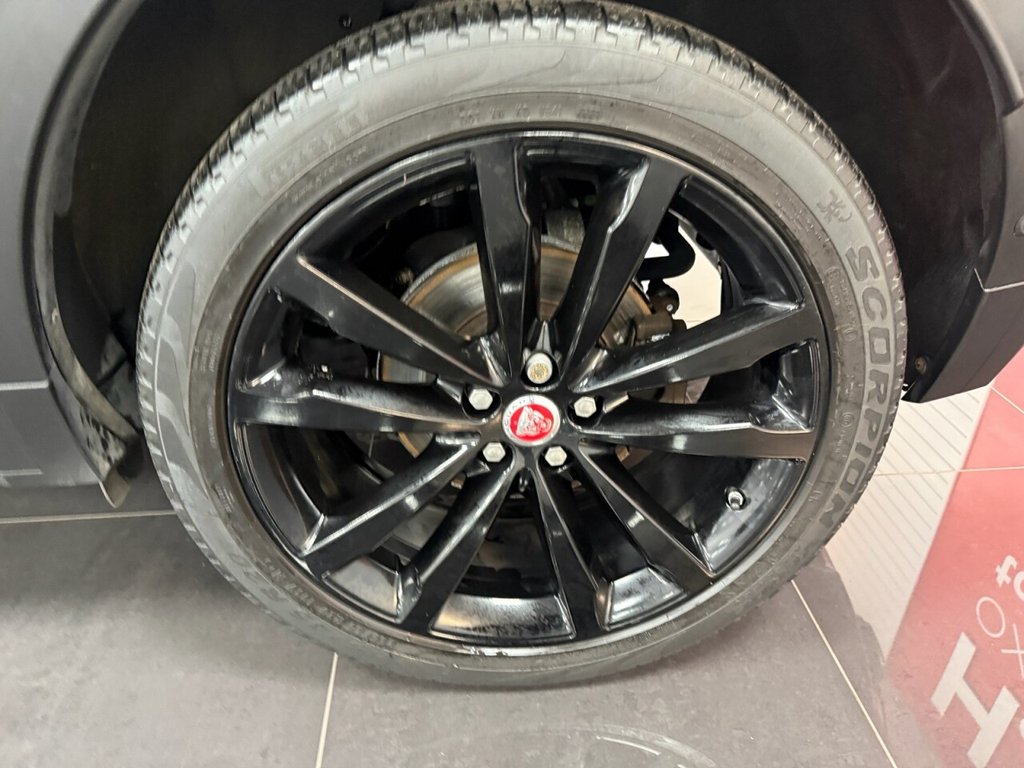 Used Jaguar E-Pace 2018 for sale - 77953158: Photo 15