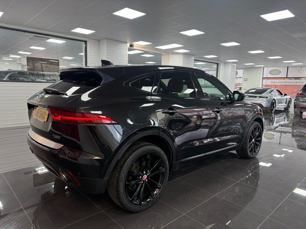 Used Jaguar E-Pace 2018 for sale - 77953158: Photo 2