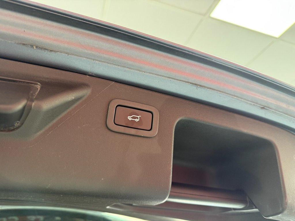 Used Land Rover Discovery Sport 2017 for sale - 76776573: Photo 11