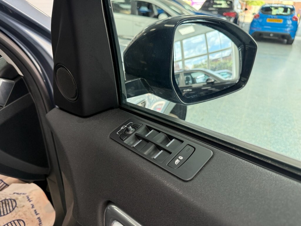 Used Land Rover Discovery Sport 2017 for sale - 76776573: Photo 27