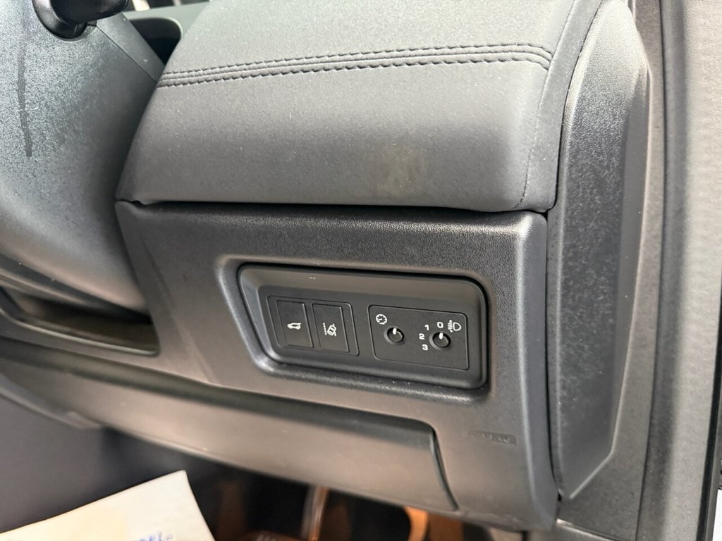 Used Land Rover Discovery Sport 2017 for sale - 76776573: Photo 29